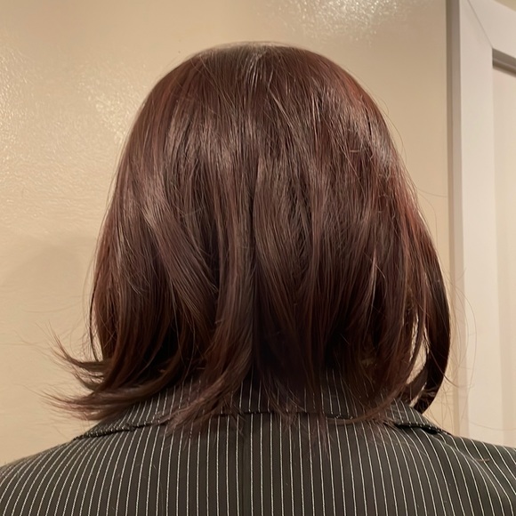 NWT 12-14” rich brown shoulder length straight wig center parting volume bob wig - Picture 7 of 16